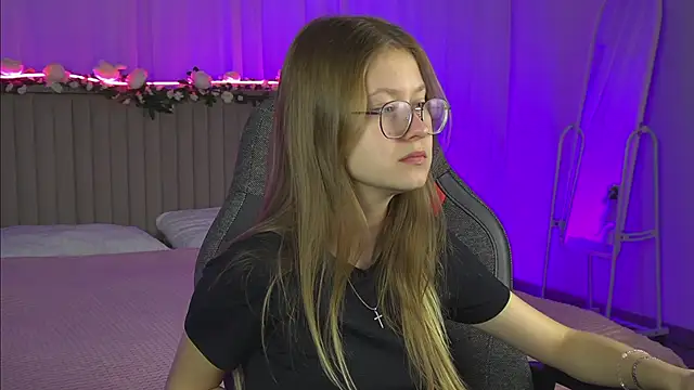 EveMundie online show from 10/08/25, 06:33