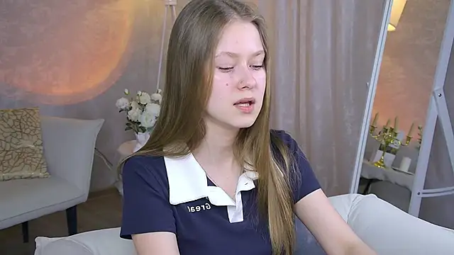 Snapshot of EveMundie chatting on 04/01/26, 12:17 EveMundie online show from 04/01/26, 12:17