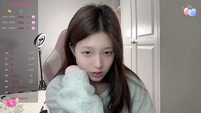 YaYa-521 online show from 03/18/25, 06:37