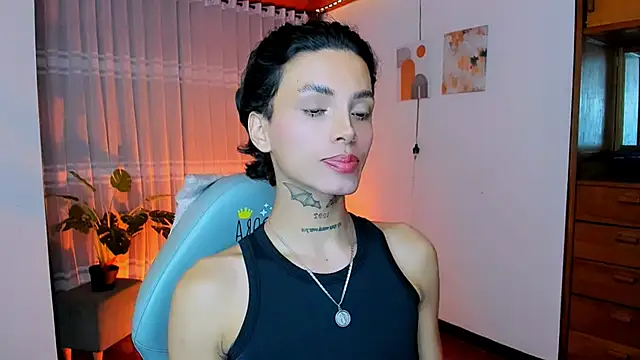 nilam valker online show from 06/16/26, 12:57