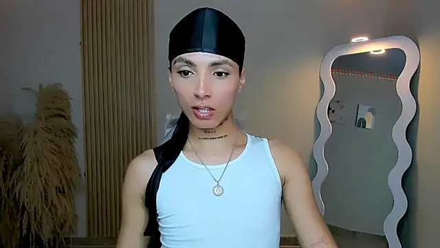 nilam valker online show from 07/25/26, 03:42