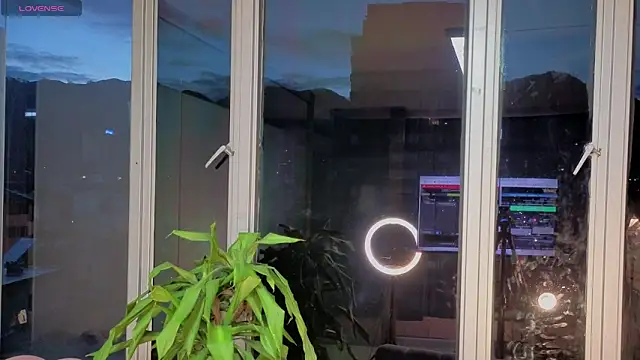 Ivanna West online show from 10/09/25, 10:24