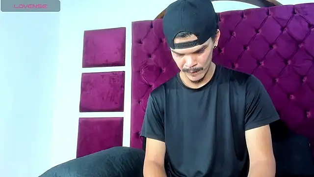 ValeryandMarcel online show from 09/10/25, 06:41