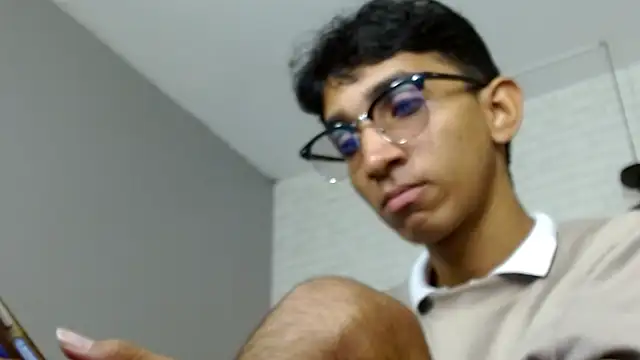 Snapshot of Martin_Linares chatting on 03/01/25, 01:40 Martin Linares online show from 03/01/25, 01:40