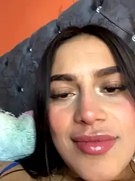 Snapshot of Emily_sharlot chatting on 11/08/25, 09:20 Emily sharlot online show from 11/08/25, 09:20