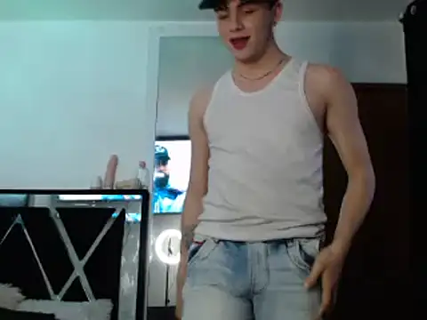 Snapshot of Smith_boy_25 chatting on 03/05/25, 09:59 Smith boy 25 online show from 03/05/25, 09:59