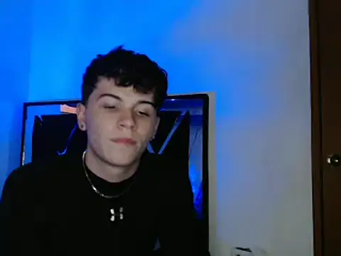 Snapshot of Smith_boy_25 chatting on 03/14/25, 01:16 Smith boy 25 online show from 03/14/25, 01:16