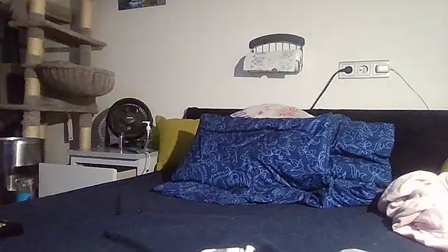 Miss candymandy online show from 10/16/25, 09:38