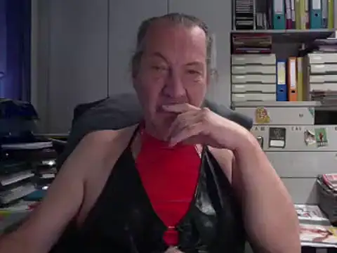 HMStraps01 online show from 10/10/25, 10:25