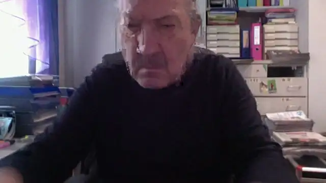 Snapshot of HMStraps01 chatting on 02/20/26, 10:49 HMStraps01 online show from 02/20/26, 10:49