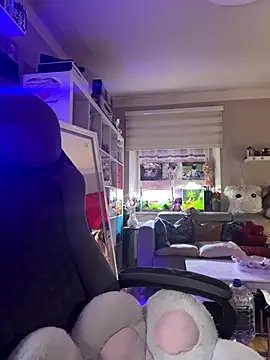 Snapshot of sexymelli18 chatting on 09/22/25, 05:15 sexymelli18 online show from 09/22/25, 05:15