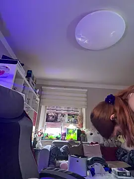 Snapshot of sexymelli18 chatting on 10/07/25, 05:43 sexymelli18 online show from 10/07/25, 05:43