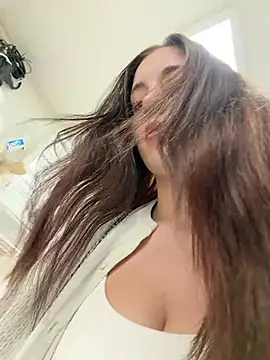 sexymelli18 online show from 06/01/26, 01:57