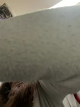 sexymelli18 online show from 06/10/26, 11:31