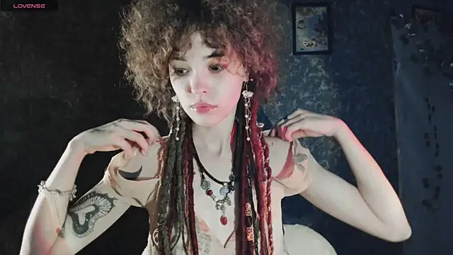 Snapshot of Dizer_clopy chatting on 10/11/25, 03:21 Dizer clopy online show from 10/11/25, 03:21