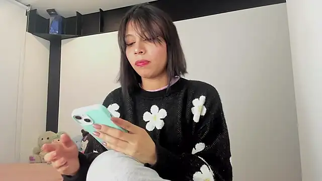 Snapshot of sweet_Amy0 chatting on 10/16/25, 03:07 sweet Amy0 online show from 10/16/25, 03:07