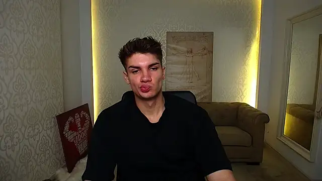 MaxKaiden online show from 10/02/25, 04:30