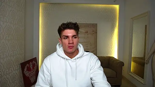 MaxKaiden online show from 10/03/25, 06:43