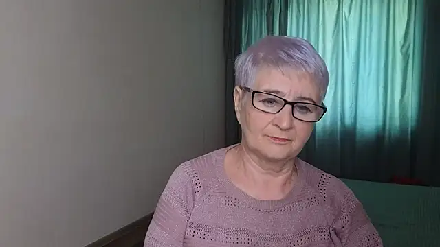 Sandra Snowflake online show from 10/14/25, 11:11