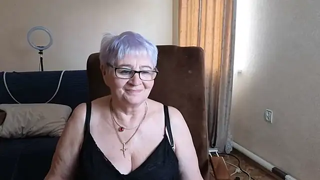 Snapshot of Sandra_Snowflake chatting on 04/11/26, 07:45 Sandra Snowflake online show from 04/11/26, 07:45