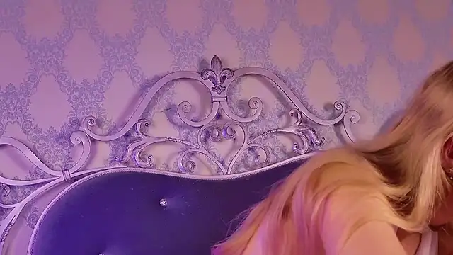 BECKI VRES online show from 09/16/25, 03:46