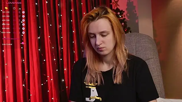 Snapshot of aishiro chatting on 12/18/25, 01:39 aishiro online show from 12/18/25, 01:39