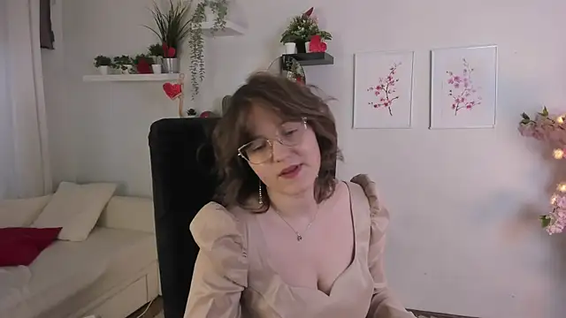 Rada Woods online show from 02/17/25, 02:26