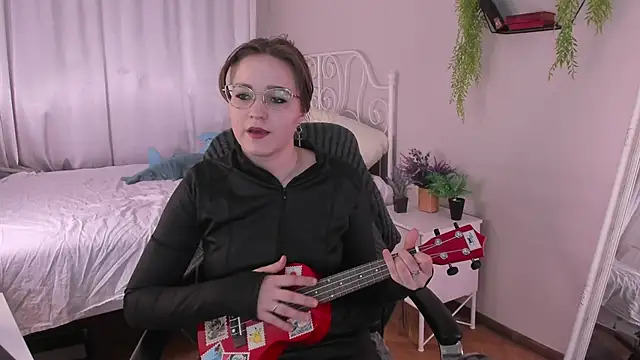 Rada Woods online show from 03/19/25, 01:32