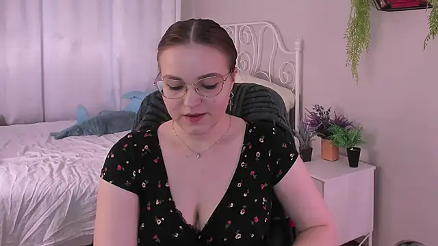 Rada Woods online show from 03/19/25, 04:36