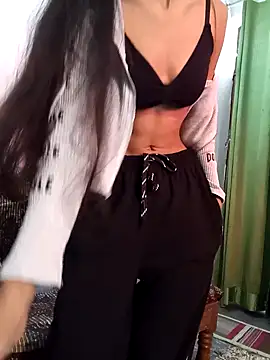 yourslady  online show from 02/19/25, 06:22