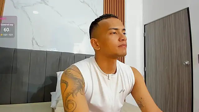 Rafa2004Cruz online show from 10/02/25, 12:01