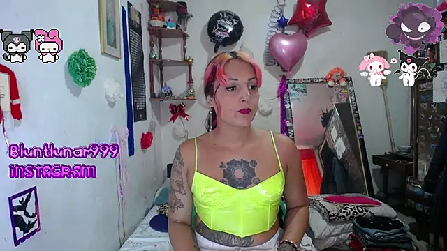 purplekattlyn online show from 02/17/25, 04:37