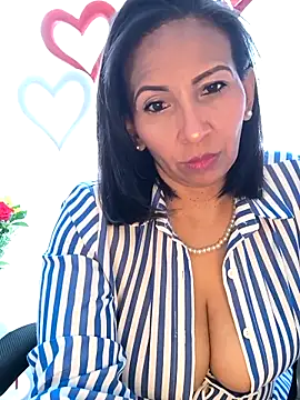 Mrsvictoriaaa online show from 02/06/26, 07:39