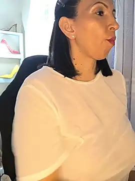 Mrsvictoriaaa online show from 07/19/26, 07:28