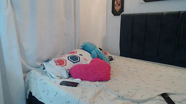 lunitadal online show from 10/21/25, 02:23