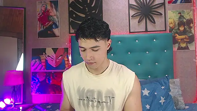 Snapshot of LiamAndrewzz chatting on 09/15/25, 06:30 LiamAndrewzz online show from 09/15/25, 06:30