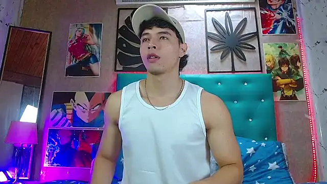 Snapshot of LiamAndrewzz chatting on 10/10/25, 05:45 LiamAndrewzz online show from 10/10/25, 05:45