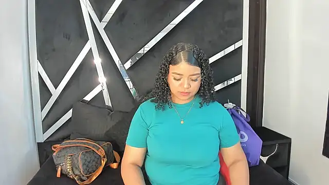 Snapshot of Rubyxht chatting on 10/26/25, 12:44 Rubyxht online show from 10/26/25, 12:44