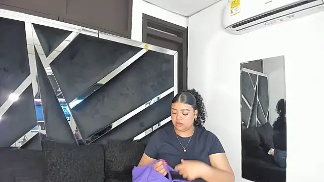 Snapshot of Rubyxht chatting on 10/30/25, 12:50 Rubyxht online show from 10/30/25, 12:50