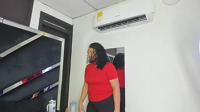 Snapshot of Rubyxht chatting on 11/05/25, 12:38 Rubyxht online show from 11/05/25, 12:38