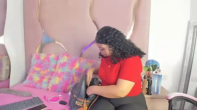 Snapshot of Rubyxht chatting on 11/12/25, 12:27 Rubyxht online show from 11/12/25, 12:27