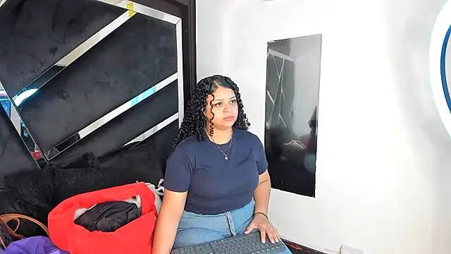 Snapshot of Rubyxht chatting on 11/15/25, 12:23 Rubyxht online show from 11/15/25, 12:23