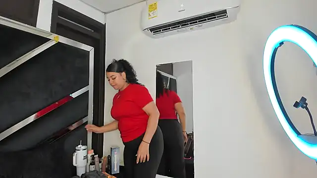 Snapshot of Rubyxht chatting on 11/20/25, 12:38 Rubyxht online show from 11/20/25, 12:38