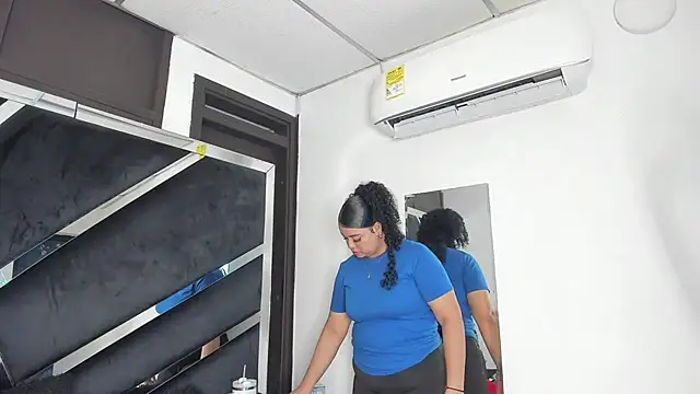 Snapshot of Rubyxht chatting on 11/23/25, 12:38 Rubyxht online show from 11/23/25, 12:38