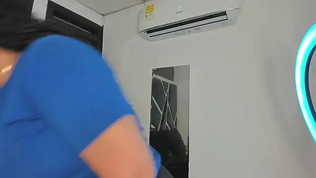 Snapshot of Rubyxht chatting on 12/01/25, 12:32 Rubyxht online show from 12/01/25, 12:32