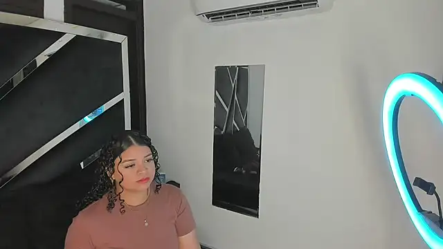 Snapshot of Rubyxht chatting on 12/05/25, 12:47 Rubyxht online show from 12/05/25, 12:47