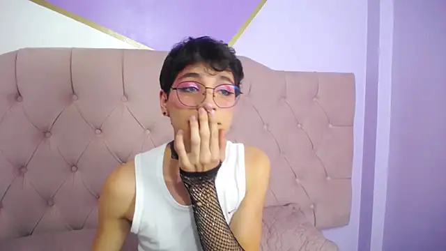 Damiian21  online show from 02/22/25, 02:41