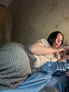 Naughtbaby 2025 online show from 05/18/26, 04:07