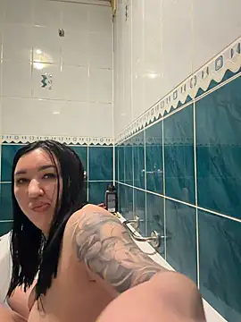 Naughtbaby 2025 online show from 07/17/26, 01:29