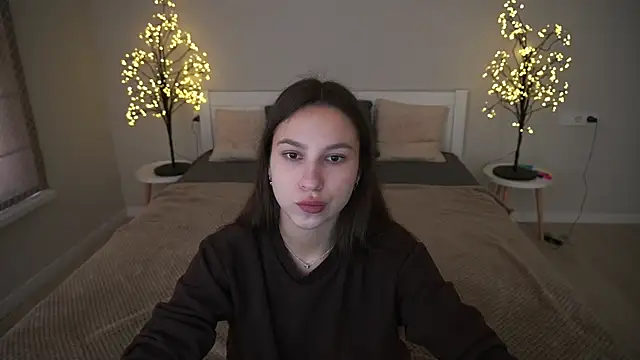 Snapshot of PaigePrado chatting on 09/26/25, 12:42 PaigePrado online show from 09/26/25, 12:42